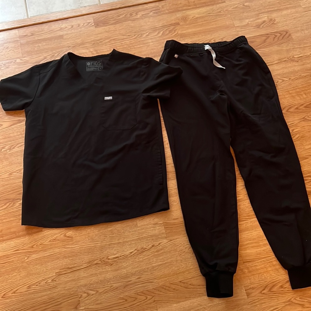 Black FIGS Scrubs